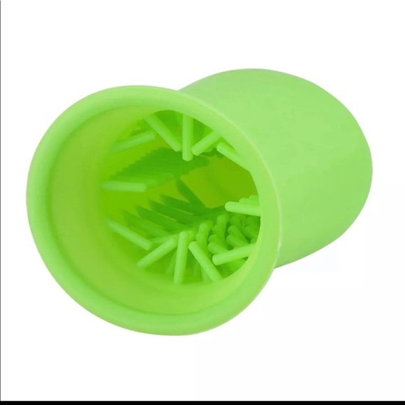 Dog and cats portable paw cleaner - Picture 2 of 6